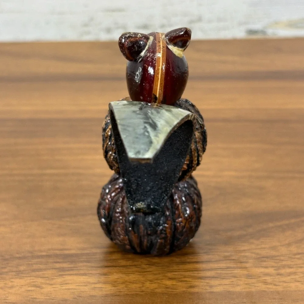 Vintage Squirrel Hand Carved Hand Painted Wood Squirrels with Nuts 4'‎ lot of 3
